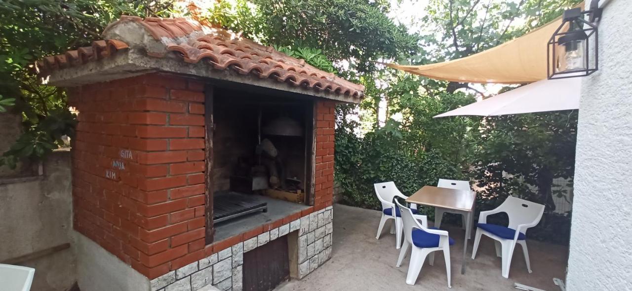 Vila Beleca Krk - Apartments Rest & Sea Krk Town Εξωτερικό φωτογραφία