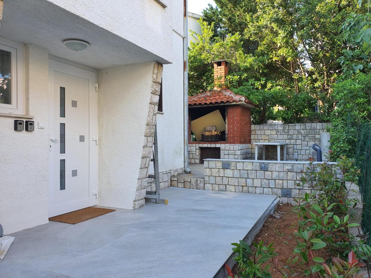 Vila Beleca Krk - Apartments Rest & Sea Krk Town Εξωτερικό φωτογραφία