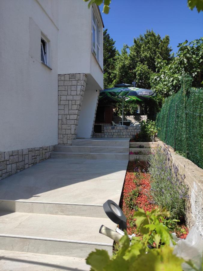 Vila Beleca Krk - Apartments Rest & Sea Krk Town Εξωτερικό φωτογραφία